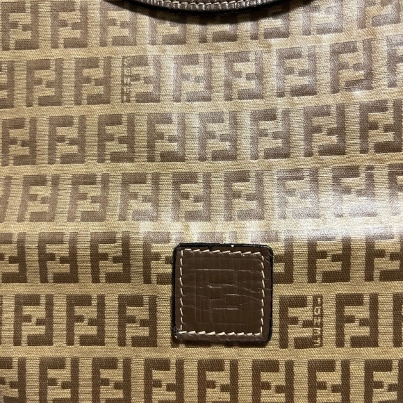 SOLD 🎉Fendi authentic bag FF brown purse - Picture 2 of 11